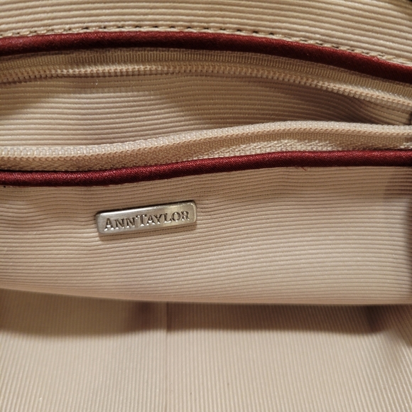 💚EUC~ ANN TAYLOR EVENING BAG - Picture 8 of 9